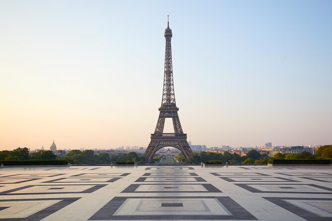 Eiffel Tower Access to Summit with Host - What You Really Get: Summit Ticket Included, Plus Guided Time Above