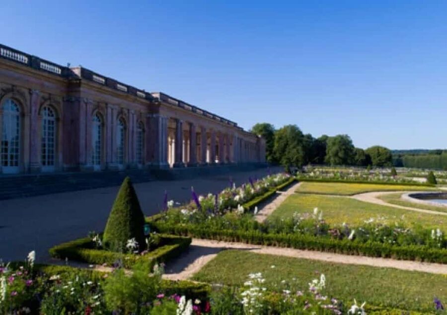 Excursion from Paris to Versailles Palace by Tootbus - How the Self-Guided Visit Really Feels With the Versailles App