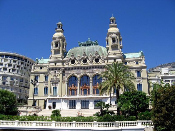 Excursion partagée Eze, Monaco & Monte Carlo from Nice - The morning pickup and the coastal ride toward Villefranche