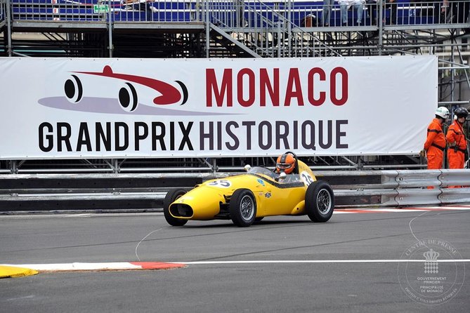 Excursion partagée Eze, Monaco & Monte Carlo from Nice - Monaco-Ville: palace area timing and Princess Grace connections
