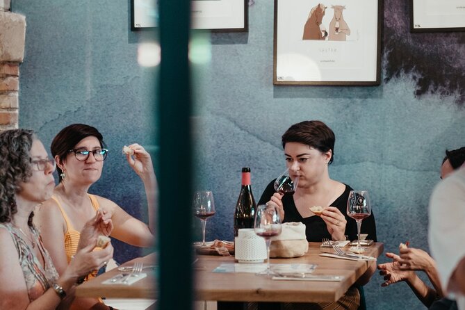 Explore Toulouse Wine Bars with a Local Wine Expert - What happens at each wine bar stop