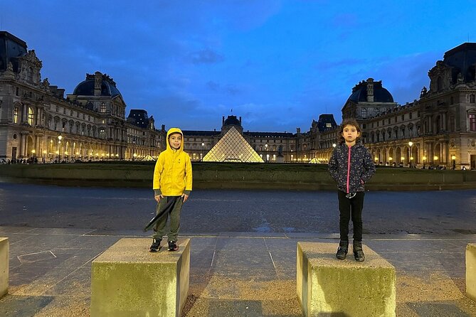 Family Friendly Louvre Museum Private Guided Tour - The 2.5-hour highlights route: Mona Lisa, Venus de Milo, and what you will actually notice