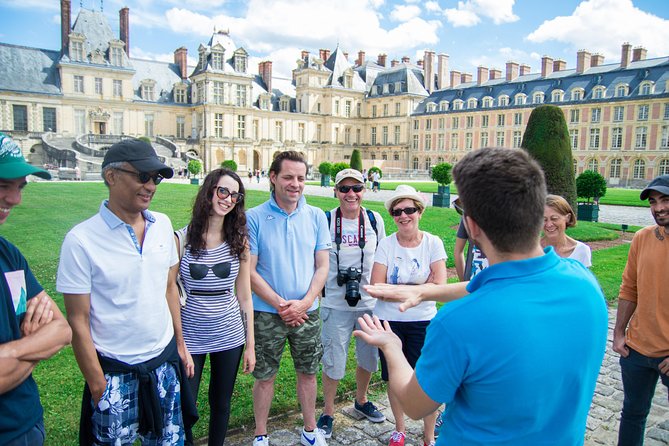 Fontainebleau and Vaux-Le-Vicomte Castle Small-Group Day Trip From Paris - Vaux-le-Vicomte gardens: 30 minutes of Le Nôtre planning