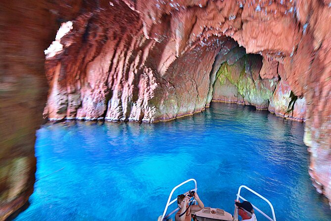 Friendly discovery of Scandola Calanques de Piana and meal stop at Girolata - FAQ