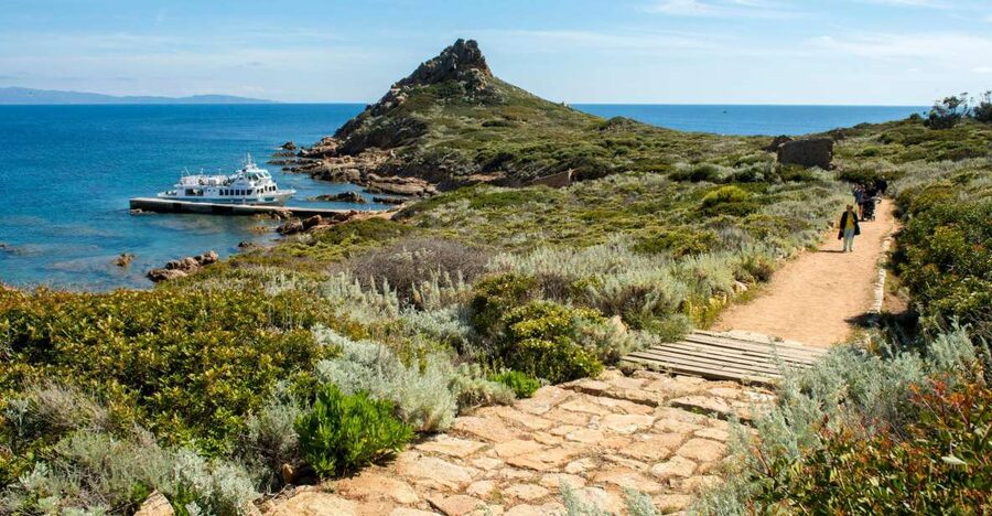 From Ajaccio/Porticcio:Ajaccio & Sanguinaires Gulf Boat Tour - From Ajaccio to the Sanguinaires, a 3-hour tour that stays practical