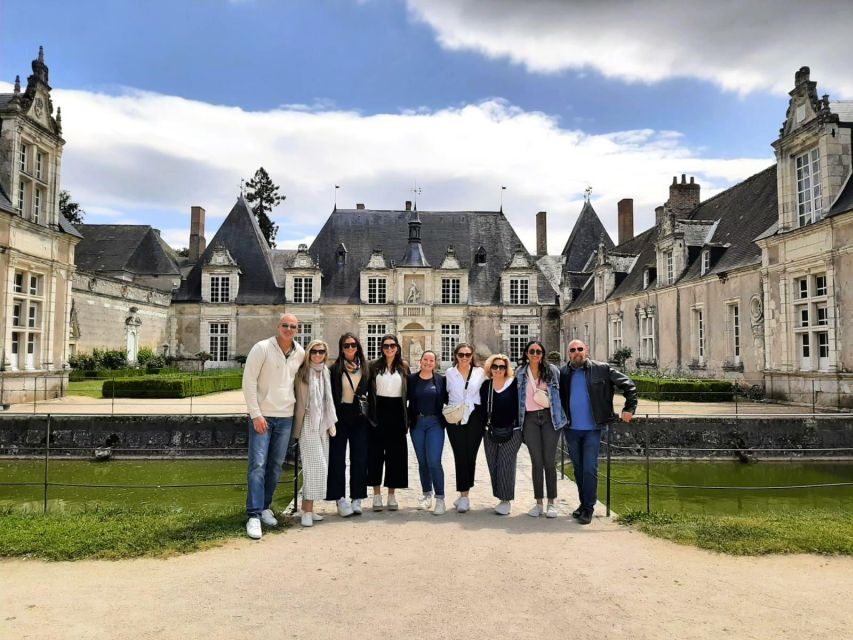 From Amboise: Chambord and Chenonceau Tour with Lunch - Villesavin Château Lunch: coffee, wine, dessert in a still-lived-in home