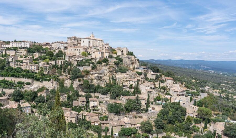 From Avignon: Best of Luberon Afternoon Tour - Roussillon’s ochre cliffs: the photo stop with real color changes