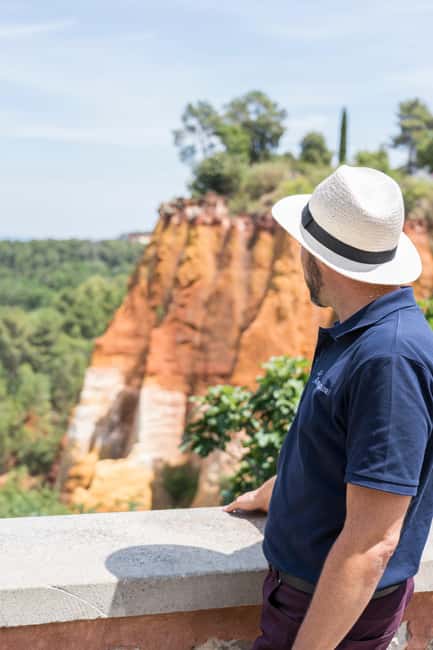From Avignon: Luberon and Chateauneuf-du-Pape Full-Day Tour - Papal summer residence ruins: the view over the Rhône you do not forget