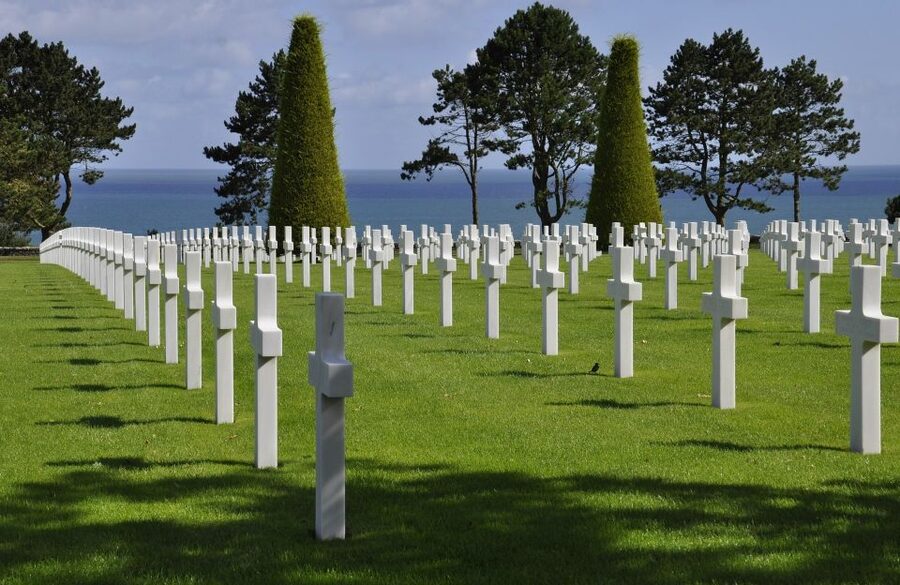 From Bayeux: American D-Day Sites in Normandy Full-Day Tour - Practical Tips Before You Go: Shoes, ID, and Realistic Expectations