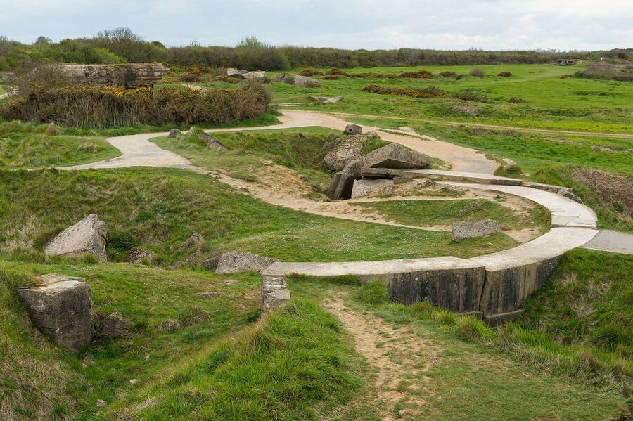 From Bayeux: American D-Day Sites in Normandy Half-Day Tour - Getting oriented in Bayeux, then rolling toward the coast