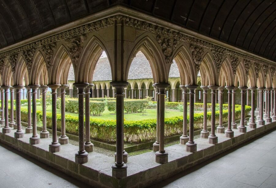 From Bayeux: Full-Day Mont Saint-Michel Tour - Bayeux to Mont Saint-Michel, with the right kind of start