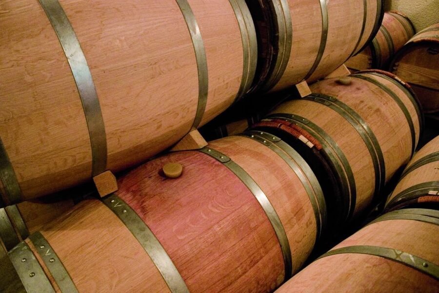 From Bordeaux: Full-Day St Emilion Wine Tasting Tour - Final château tasting after town: the payoff moment