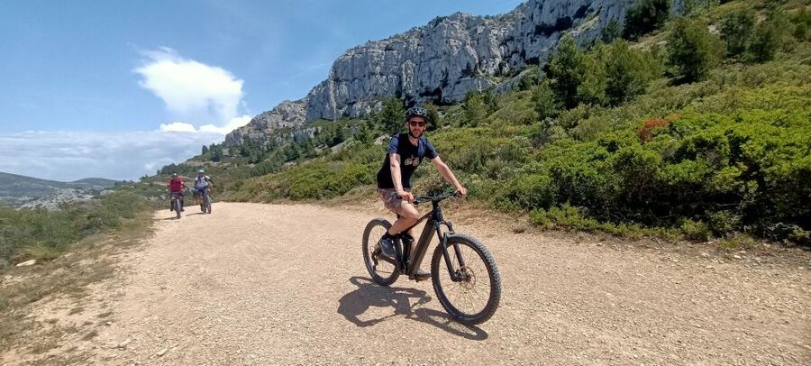From Marseille: Calanques National Park E-Mountain Bike Tour - Pace, difficulty, and who this tour suits best