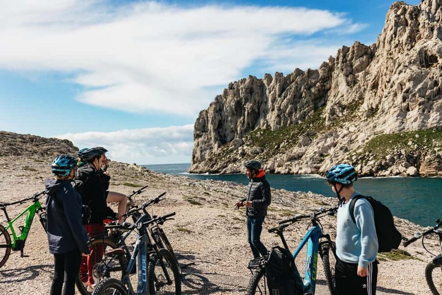 From Marseille: Guided E-Bike Tour to Calanque de Sormiou - Riding an E-Bike From Pointe Rouge Into the Calanques