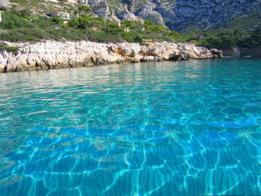 From Marseille: Iconic Calanques Boat Tour with Swimming - Practical Packing List: How to Stay Comfortable in Wind and Cold Water