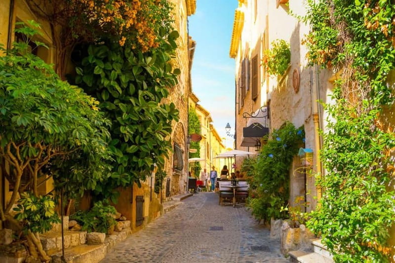 From Nice: French Riviera Full-Day Tour - Private vs shared on Bingo Tour: how to pick the right group size