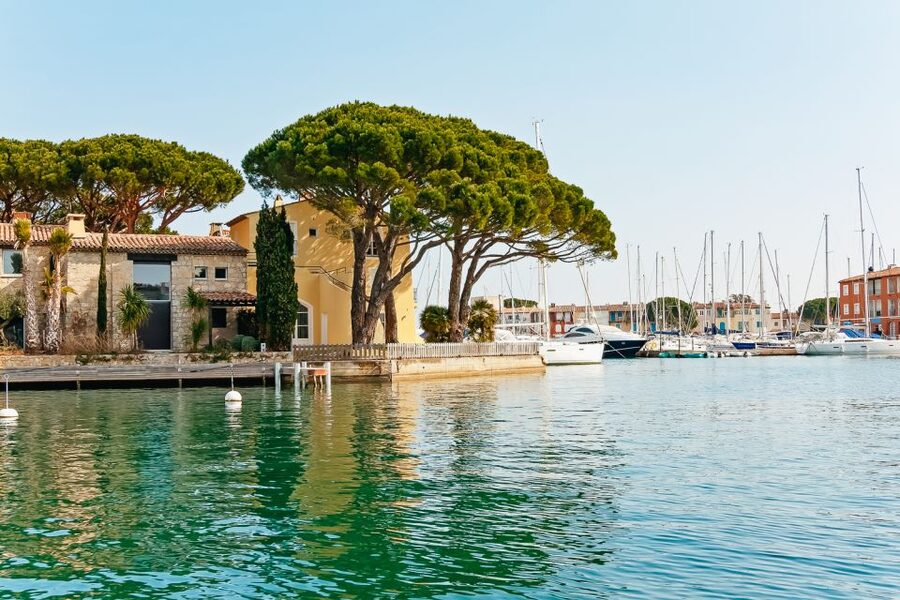 From Nice: Saint-Tropez and Port Grimaud Day Tour - Guides like Jack, Matt, Alessandro, and Clinton: why their style matters