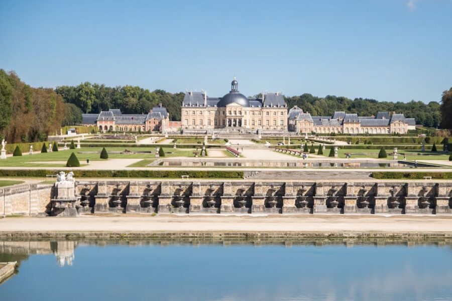 From Paris: Chateau de Fontainebleau & Vaux-Le-Vicomte Tour - Should you book the Château de Fontainebleau and Vaux-le-Vicomte day trip?