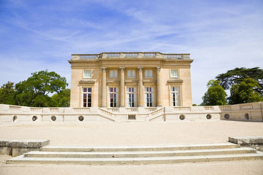 From Paris: Full-Day Guided Tour of Versailles - Versailles gardens at leisure: how to enjoy them without getting wrecked