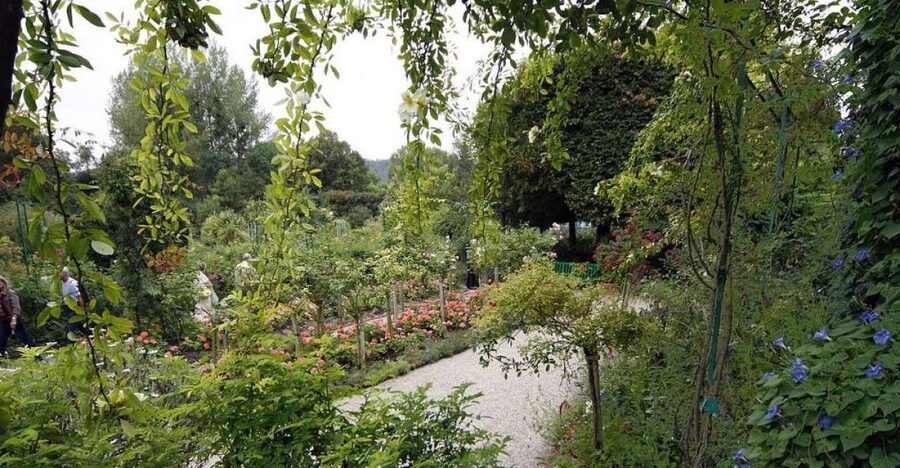 From Paris: Giverny and Monet's Home Day Trip - Key highlights to pay attention to