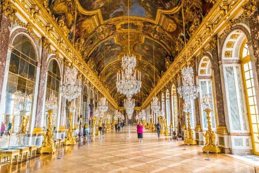 From Paris: Giverny and Versailles Palace Guided Day Trip - The Coach Ride: How the Day Gets Smarter Before You Arrive