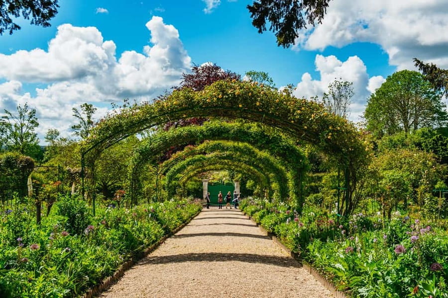 From Paris: Giverny, Monet’s Home & Gardens Half-Day Trip - Half-day vs full-day: when Versailles is worth the extra hours