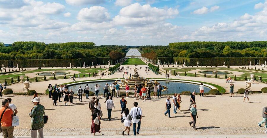 From Paris: Versailles Palace & Gardens with Transportation - Should you book this Versailles Palace and Gardens with Transportation?