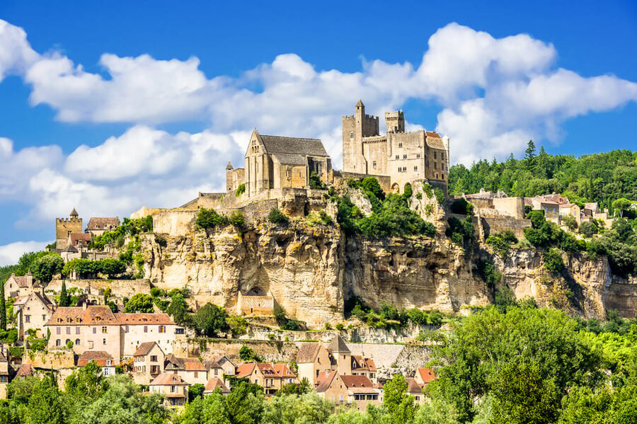 From Sarlat: Beynac & Domme Tour & Dordogne Boat Ride - Comfort, Shoes, and Who This Tour Fits Best