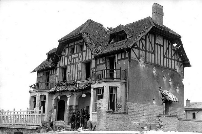 Full-Day Canadian Battlefields & sites Normandy Tour from Bayeux - Air-conditioned comfort, small group attention, and pacing that works