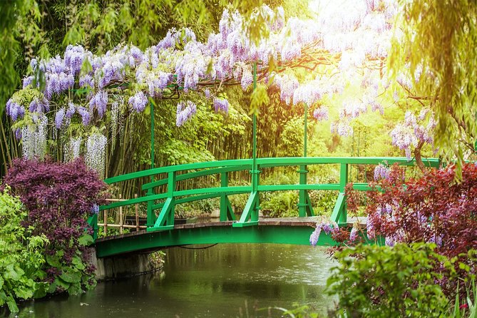 Giverny Monet's Garden & Auvers-sur-Oise with Van Gogh House Full Day From Paris - Quick hit highlights for art lovers