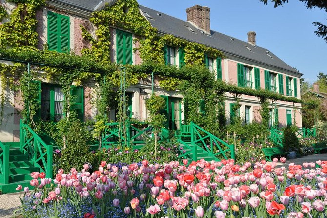 Giverny's House & Gardens plus Versailles Palace Day Trip with Lunch from Paris - Value and logistics: what you’re paying for, beyond two famous names