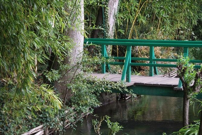 Giverny Small-Group Minivan with Hotel Pickup or Meeting Point - Monet’s Gardens Plus Giverny Village, What to Do With Extra Time