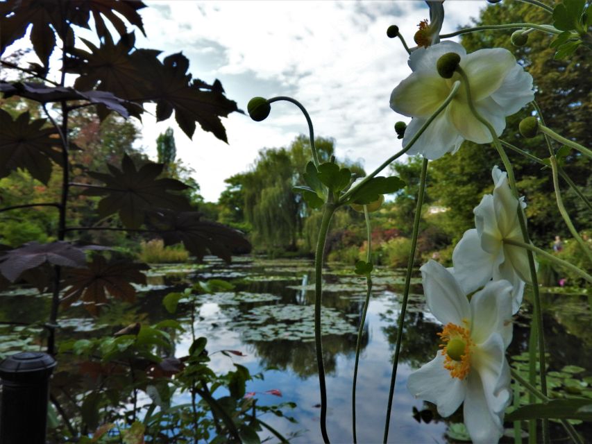 Giverny Village Walking Tour & Skip-the-Line to Monet Garden - How long it takes, and what to do with extra time