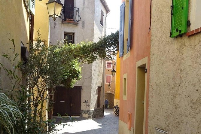 Grasse perfumery Fragonard, Gourdon, Tourettes Sur Loup, Saint Paul De Vence - Tourrettes-sur-Loup: a 17th-century medieval pause