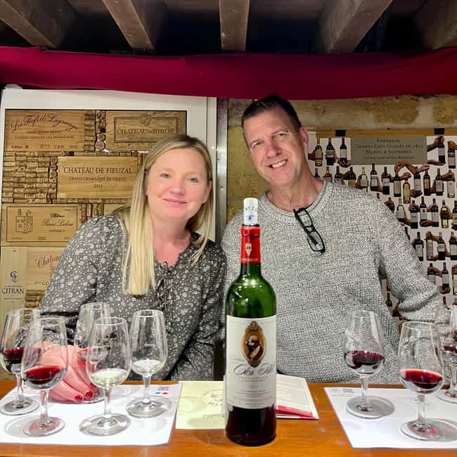 Guided Bordeaux Wine Tasting Class with 6 Wines and pairings - What you leave with: the booklet, plus a chance to buy what you tasted