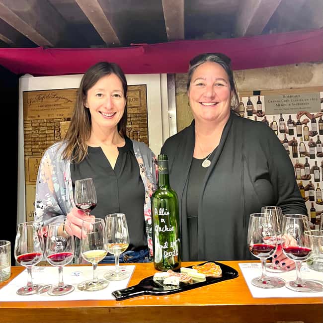 Guided Bordeaux Wine Tasting Class with 6 Wines and pairings - Finding the hidden meeting point in Bordeaux