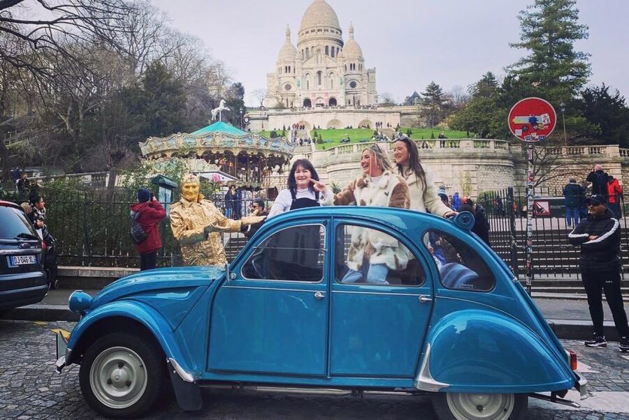 Guided Tour of Paris in Classic Convertible - Sacré-Cœur and Place du Tertre: the Montmartre energy without the grind