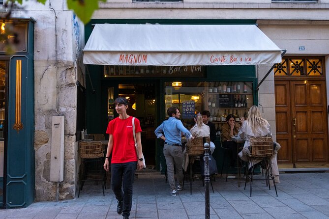 Hidden Paris: Explore Medieval Marais on a Walking Tour - Hôtel de Ville and the Revolution stories you will not forget