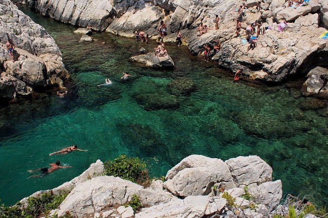 Hiking in the Calanques National park from Marseille - Picnic Snack Meets the Cliffs: What the Break Is Like