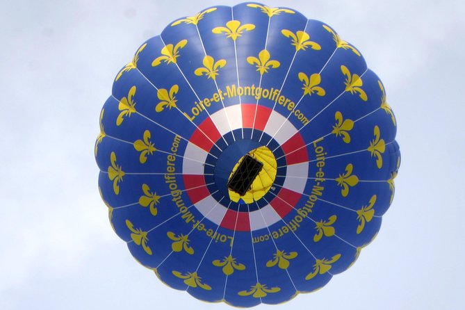 Hot Air Balloon Flight over the castle of Chenonceau / France - Getting to the right launch site near Saint-Georges-sur-Cher