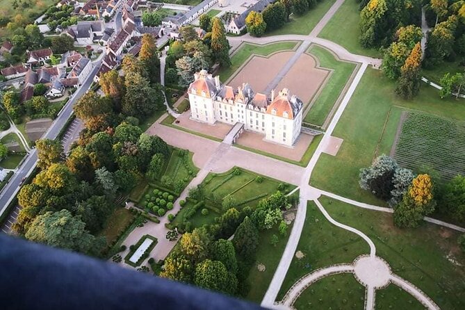 Hot air ballooning: Chambord, Blois, Chenonceau, Cheverny or Chaumont - Why Loire Valley in a Balloon Feels Different