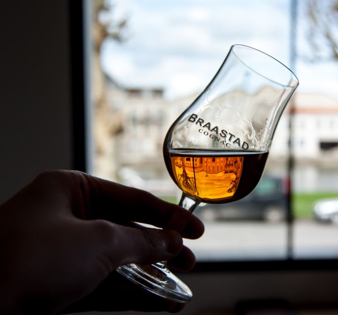 Jarnac: Braastad cognac discovery tour - Meeting in Jarnac: 29 Quai Île Madame and a 90-minute plan