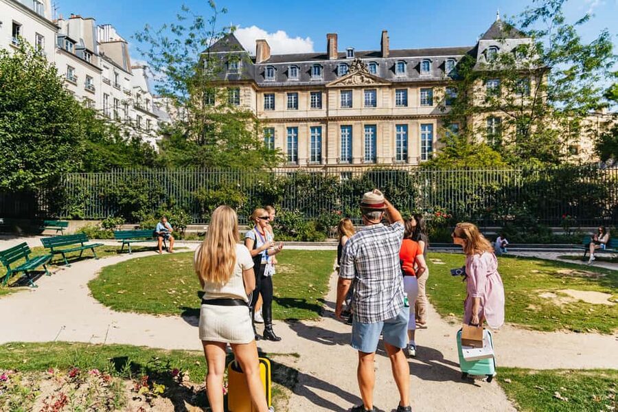 Le Marais Walking Food Tour with Cheese, Wine & Pastries - Key highlights to know before you go