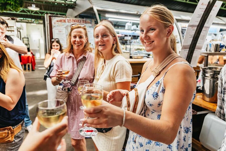 Le Marais Walking Food Tour with Cheese, Wine & Pastries - Cheese and wine pairings, and what to actually look for