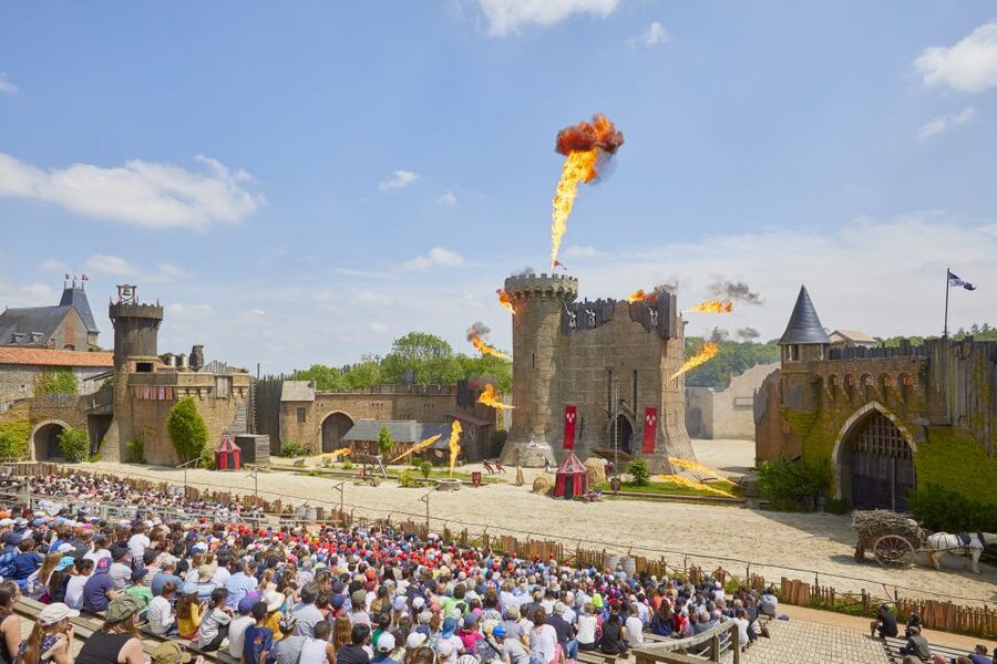 Les Epesses: Puy du Fou Theme Park 1-Day Entry Ticket - Who should book this 1-day ticket?