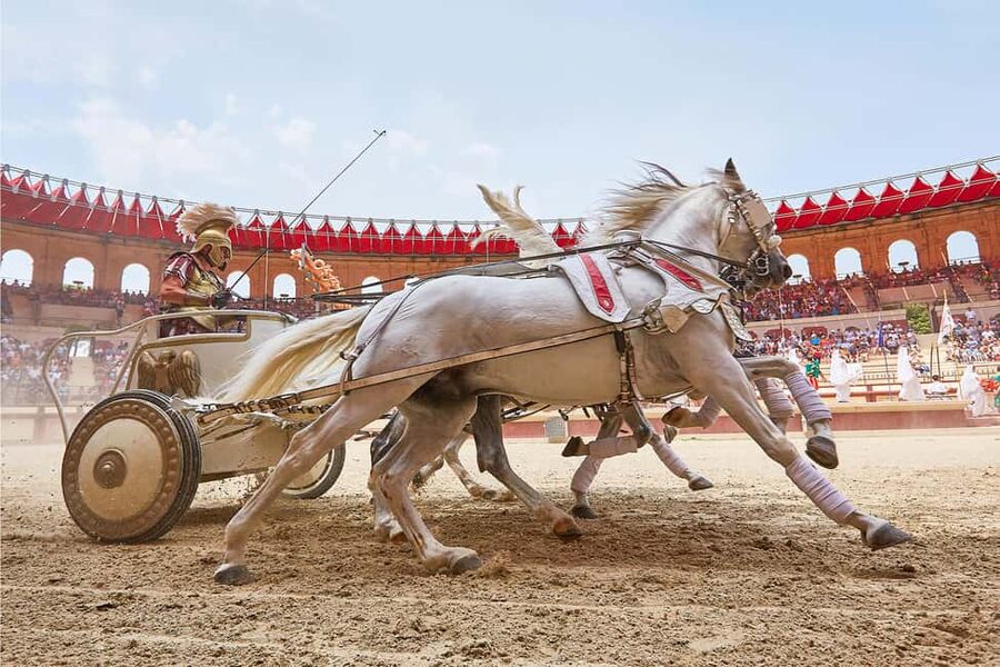 Les Epesses: Puy du Fou Theme Park 1-Day Entry Ticket - App translations and getting your bearings fast on show day