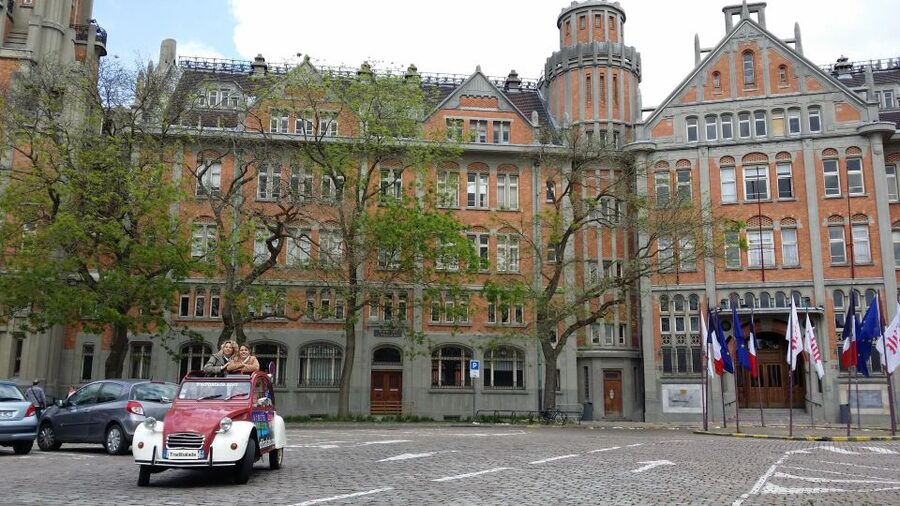 Lille Driving Tour by Convertible Citroen 2CV - Price and value: what $34 really buys you