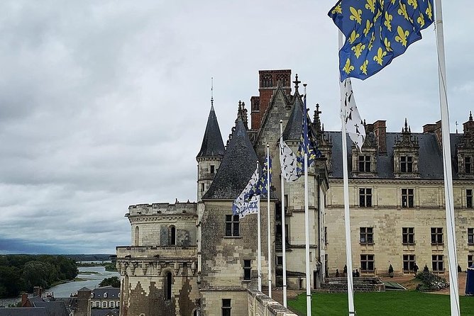 Loire Valley Castles Small-Group Day Trip from Paris - Small-group feel: better pacing, still an overview format