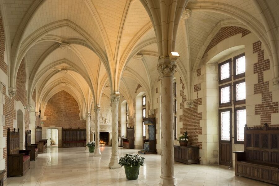 Loire Valley: Château Royal d'Amboise Entrance Ticket - Leonardo da Vinci’s tomb, and why it pulls people in