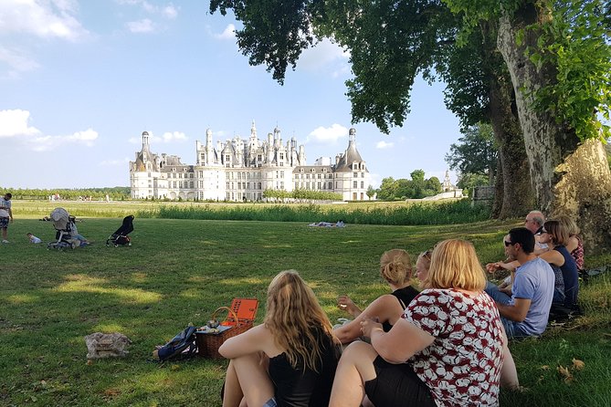 Loire Valley Day Tour Chambord and Chenonceau plus Lunch at a Private Castle - Price and Value: Is $284.31 Worth It?
